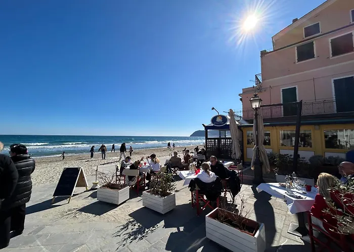 Alassio Central Apartment Holiday home *
